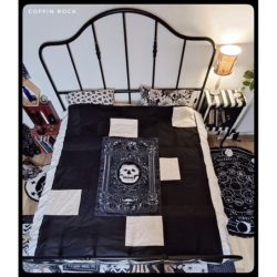 Couverture patchwork poison noir - modèle unique