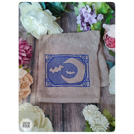lune hantée - Serviette brodée